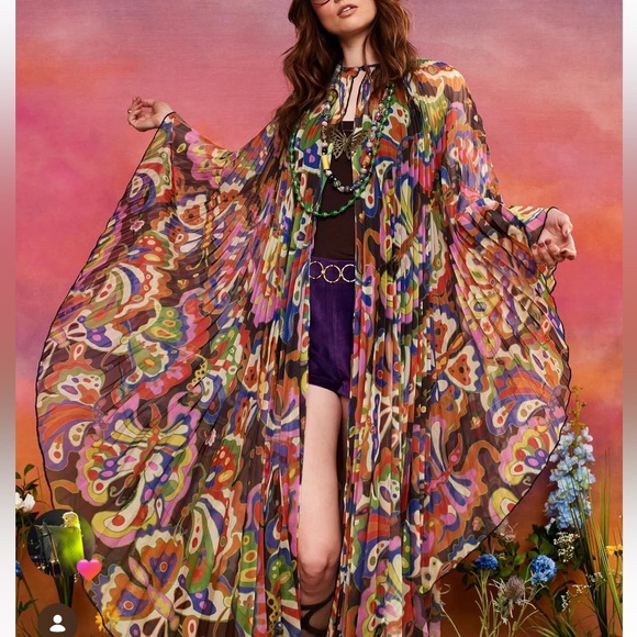EXTREMELY RARE - the Hippie Shake Butterfly Cape